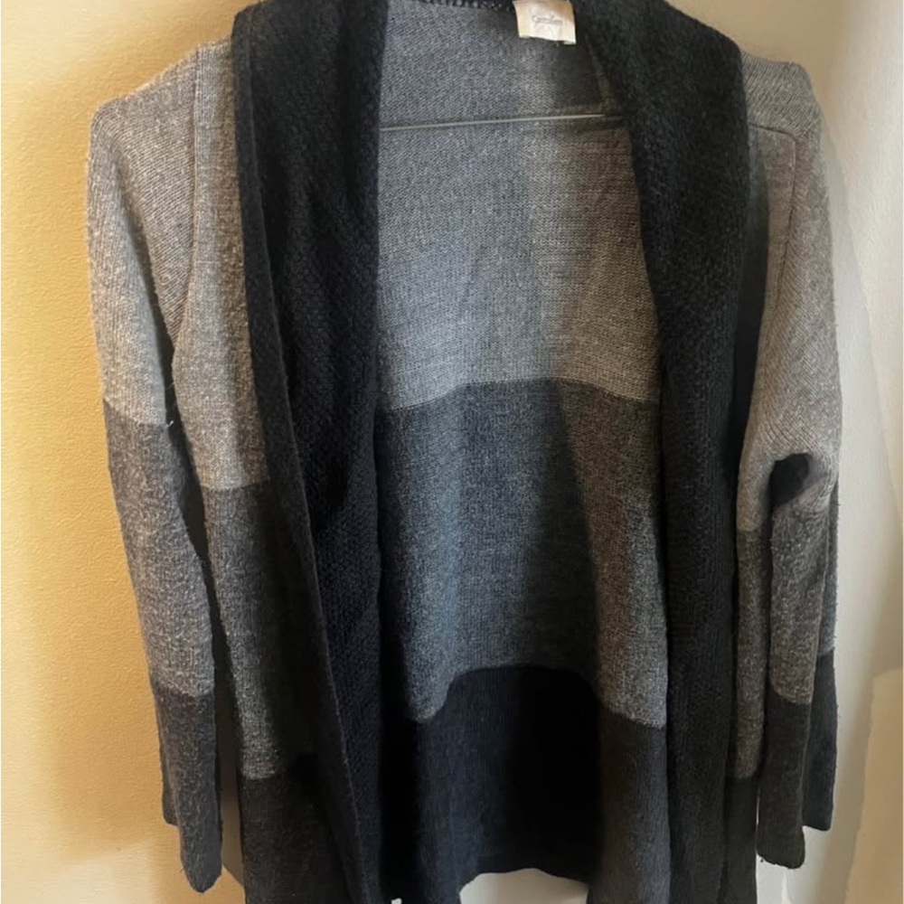 Gray and Black Women's Sweater
